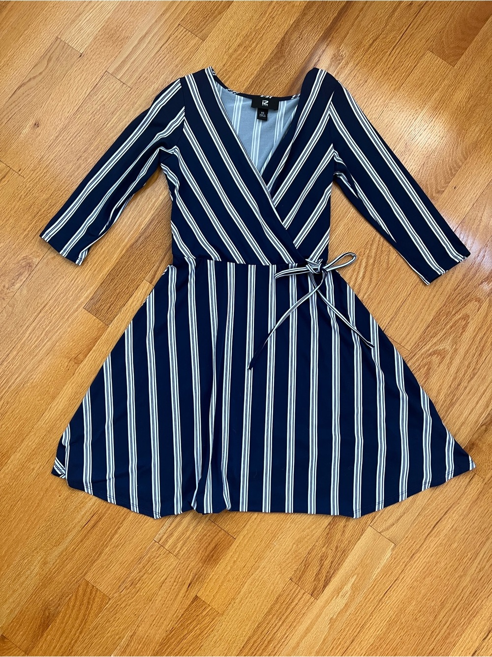 Iz Byer Navy and White Long Sleeve Dress